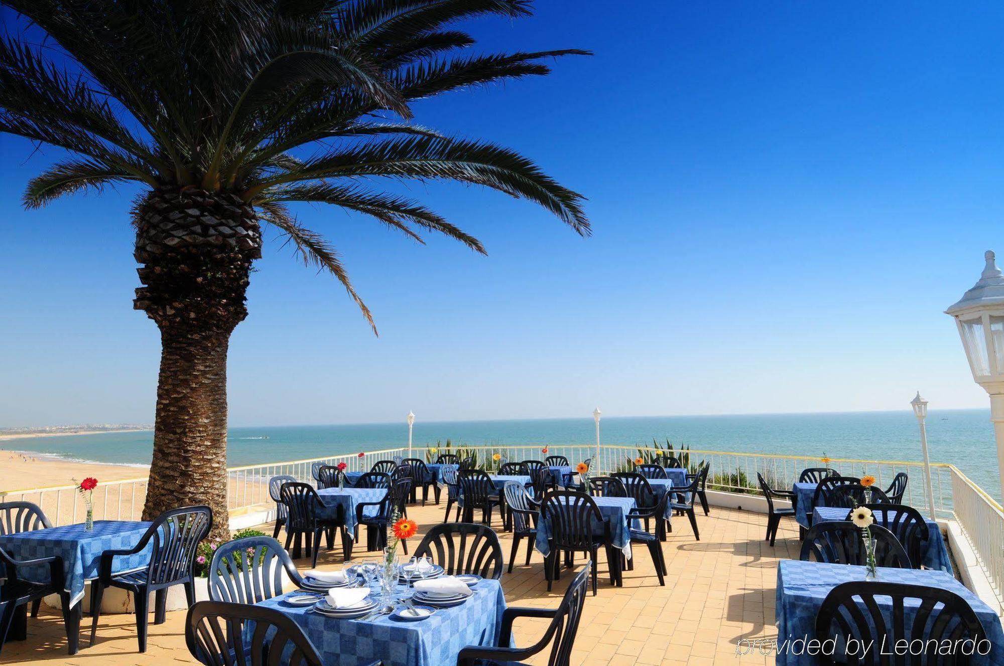 Holiday Inn Algarve - Armacao De Pera, An Ihg Hotel Ресторант снимка
